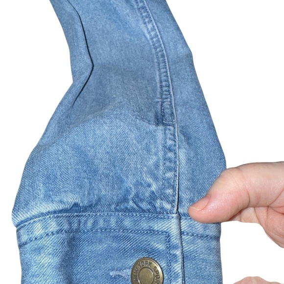 Jones New York Womenβs Size Medium Jean Jacket - Picture 7 of 9
